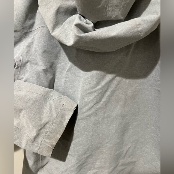 The North Face Dryzzle Gore-Tex Jacket - Picture 6 of 10